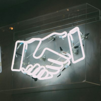 Hände charlesdeluvio-unsplash Hände charlesdeluvio-unsplash